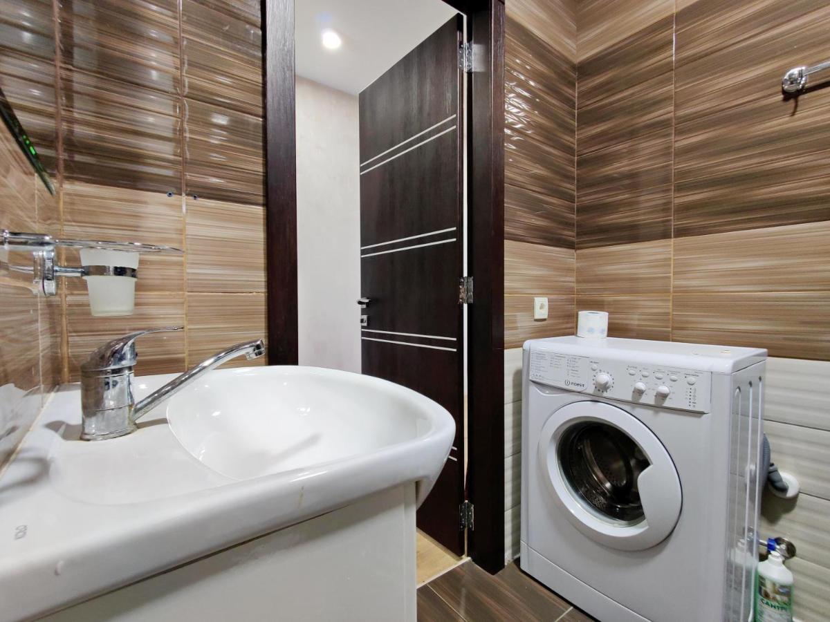 Vip Apartments Sovinion Odesa Exterior photo